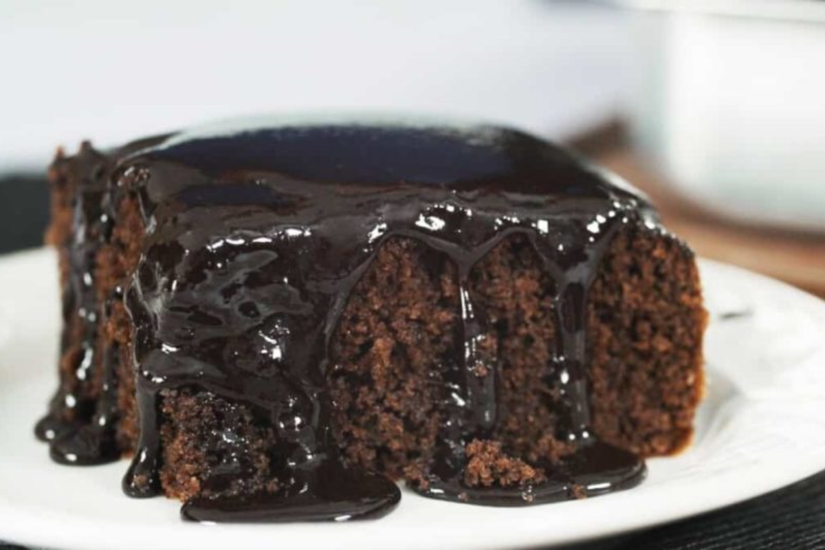 Bolo de chocolate sem leite com textura perfeita