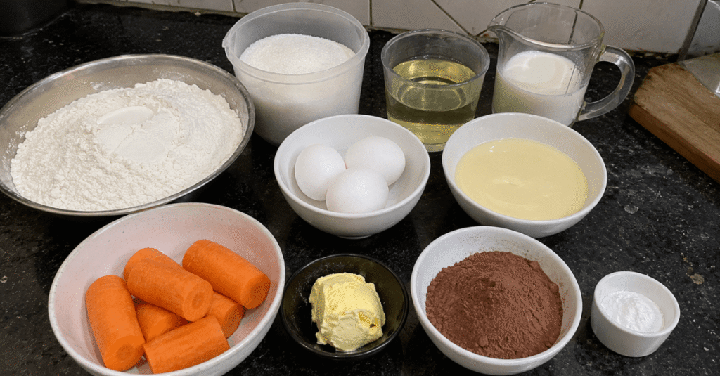 Ingredientes da receita de Bolo de cenoura fofinho para nunca mais solar a massa